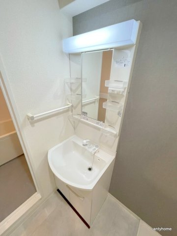 アビテ北御堂　仲介手数料無料の洗面所