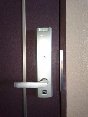 【玄関】 | パピヨン