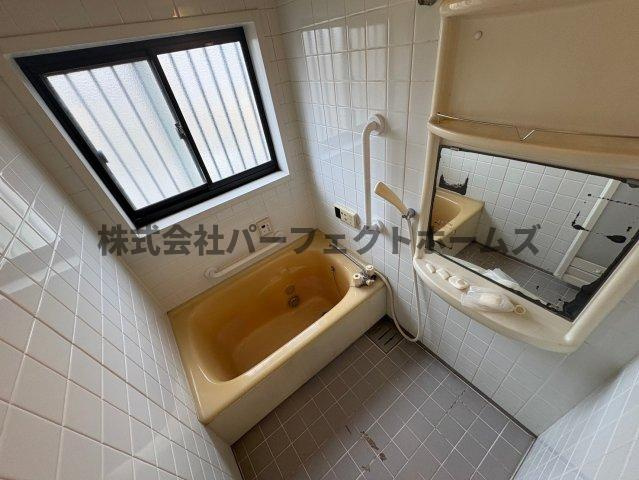 昭栄町戸建　賃貸の浴室|コンパクトで使いやすいお風呂です