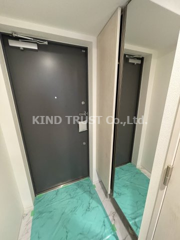 セレーノ南森町の玄関|玄関です