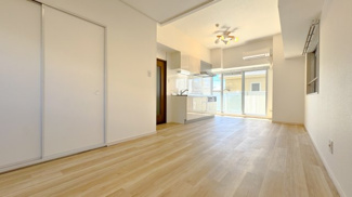 【居間・リビング】 | リエス新宿町