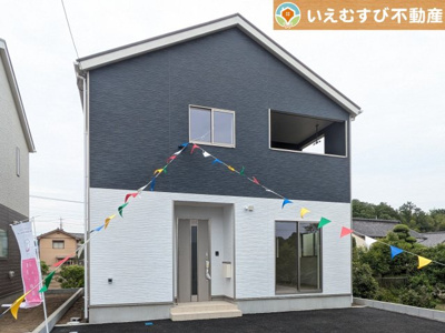 【外観】 | Cradle garden　本庄市児玉町児玉第12 | 【完成済み】シンプルモダンテイストの飽きのこない外観！
実際に現地を見たりゆっくりご内覧頂ければ新居での夢が膨らみますよね♪