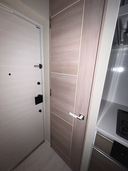 【玄関】ＬＵＭＥＥＤ横濱吉野町