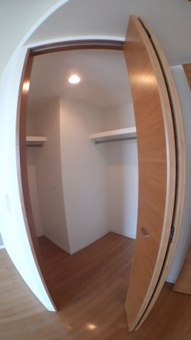 荒川区南千住４丁目の賃貸マンションのその他|ウォークインクローゼット・同タイプ参照