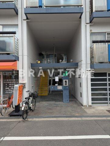 アバンティ深江S BRAVI不動産のエントランス