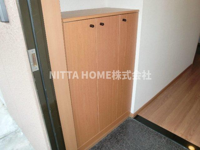 レジオン・ド’ヌールの玄関|玄関です(#^^#)
