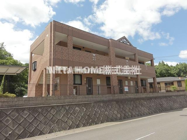 レジオン・ド’ヌールのエントランス|暖かみのあるアパートです◇
