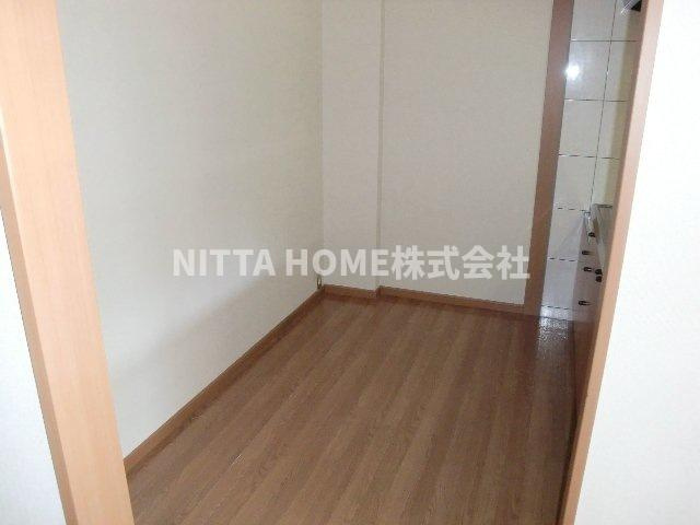 レジオン・ド’ヌールの寝室|独立した洋室は6.5帖です◇
