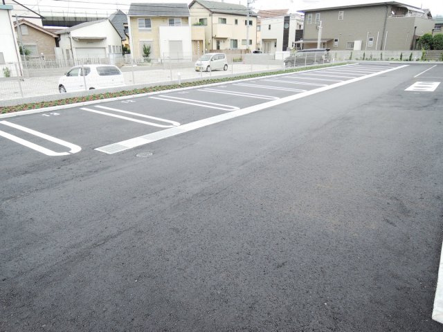 【駐車場】