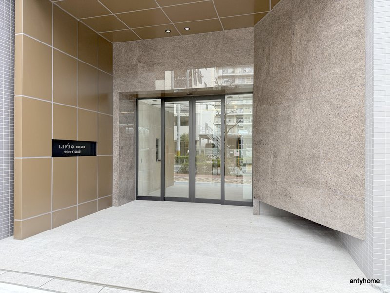 リビオメゾン新大阪　仲介手数料無料のエントランス