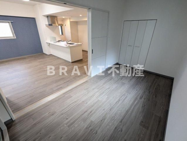 シークレフ北浜 BRAVI不動産の洋室