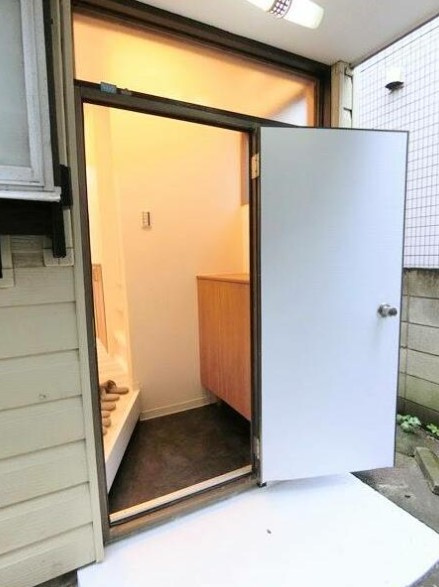 浦安市堀江４丁目戸建 のエントランス