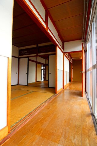 西福原7丁目戸建てのその他|縁側のある住宅になり、縁側より庭へ出る事が出来る間取りになります。南向きで日がしっかり当たる住宅になります。