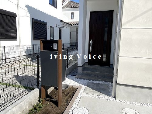 【エントランス】 | 【仲介手数料０円】厚木市妻田北3丁目5期　新築一戸建て　全8棟 | 厚木市妻田北3丁目5期　新築一戸建て　全8棟