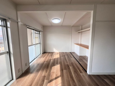 【洋室】 | 樋ノ口アパート | ゆったりとした居間です