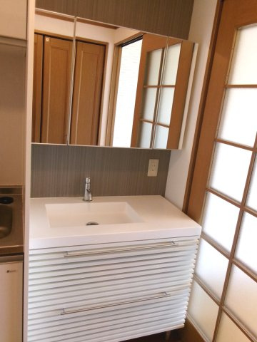 ポコアポコ明石鍛冶屋町Ⅴ番館の洗面所