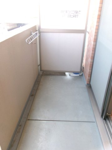 ポコアポコ明石鍛冶屋町Ⅴ番館のバルコニー