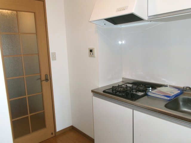 ポコアポコ明石鍛冶屋町Ⅴ番館のキッチン