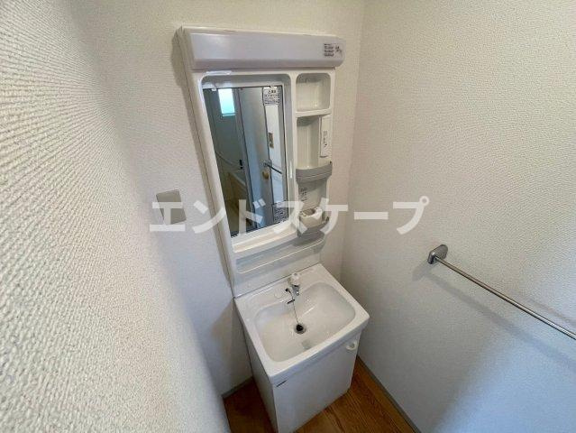 メゾンファミールの洗面所|高崎、前橋、伊勢崎エリアのお部屋探しはエンドスケープまで！お客様の理想お聞かせ下さい♪