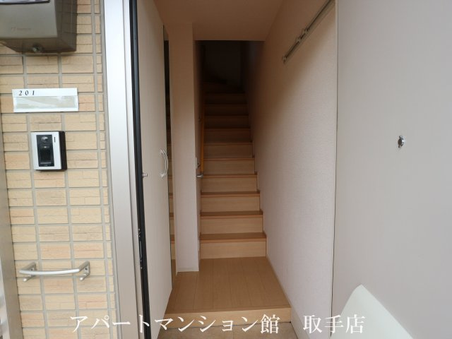 フォンテーヌ Bの玄関