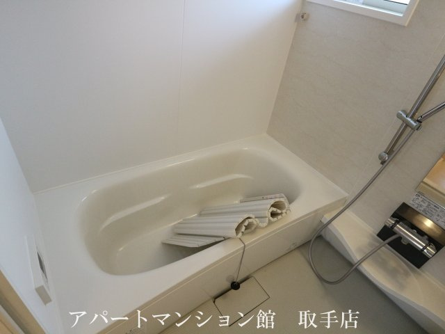 フォンテーヌ Bの浴室