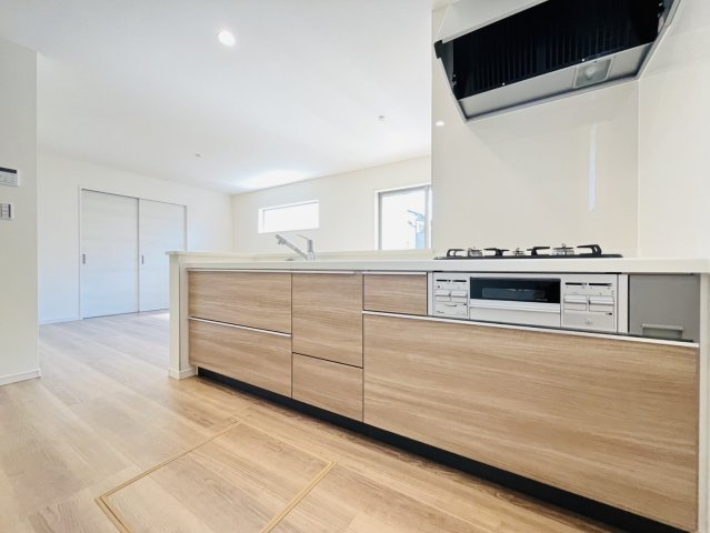 武豊町小迎第4　全1棟　のキッチン