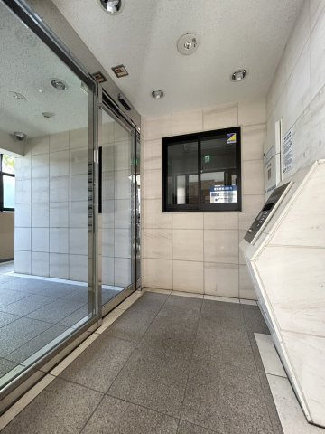 グラントゥルース目黒花房山のエントランス|グラントゥルース目黒花房山