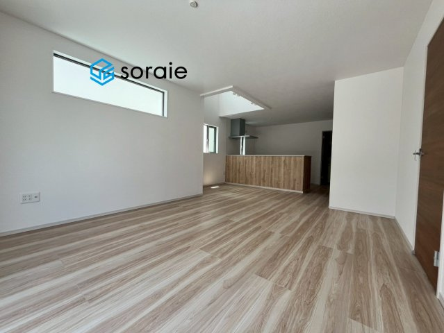 狭山市北入曽1期1号棟　新築戸建　アーバンスタイルの居間・リビング
