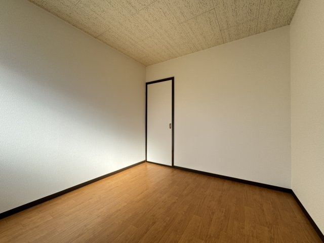 リビング西山町の洗面所