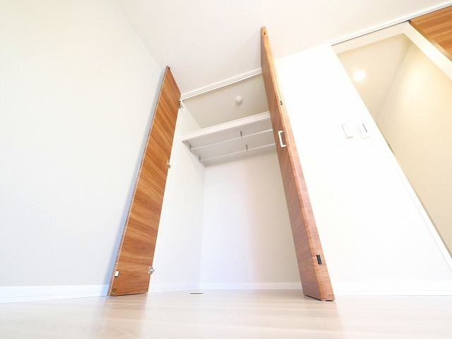 シャーメゾン生駒東新町の玄関