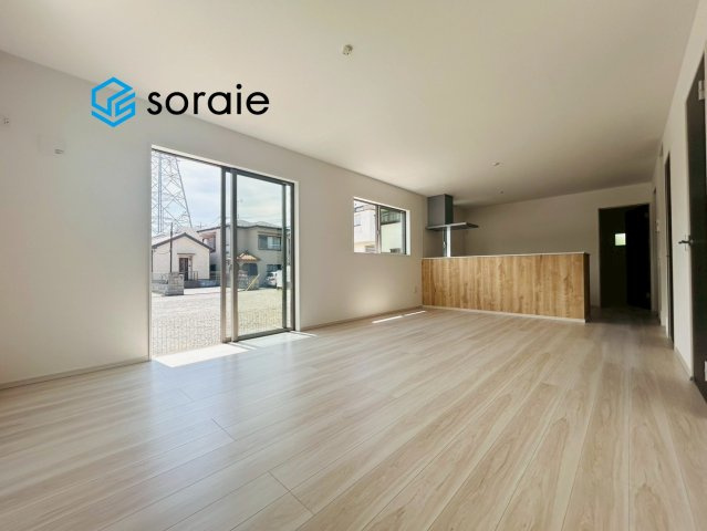 狭山市北入曽1期　2号棟　新築戸建　アーバンスタイルの居間・リビング