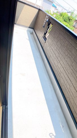 コート半田東B棟のバルコニー