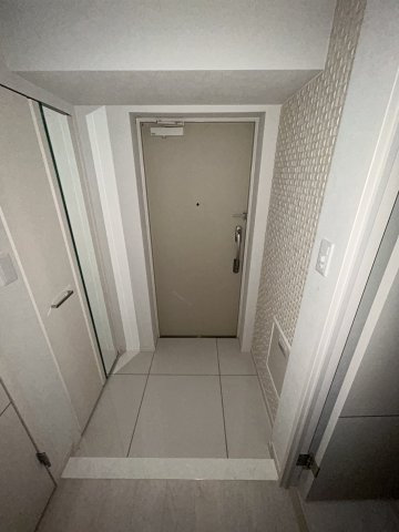 Wonnal堺筋本町(ワンナルサカイスジホンマチ)の玄関|シンプルで使いやすい玄関です