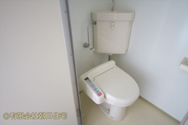 呉市広中町の賃貸マンションのトイレ