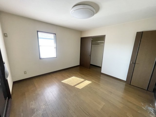 【中古戸建】佐波郡玉村町の洋室|■洋室