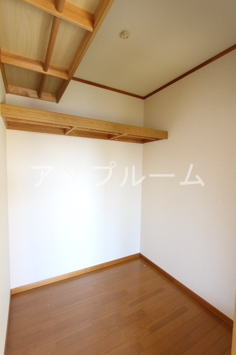 シャンテ中新の収納