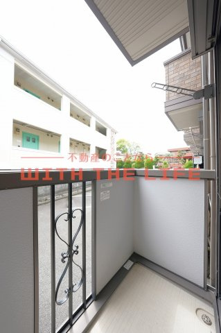 カトルセ【10，000円キャッシュバック対象物件】のバルコニー|バルコニー付きです