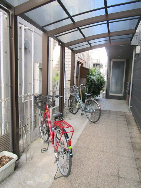 MAISONひまわりの駐車場|★駐輪場★