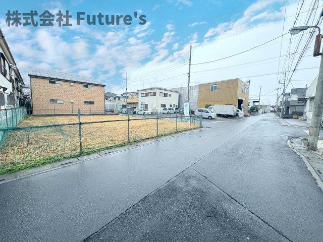三郷市戸ケ崎5丁目　建築条件無し売地　全2区画　2号地の前面道路含む現地写真|前面道路含む現地写真です。