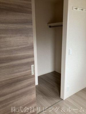 【バルコニー】 | ロイヤルパレス知手 | 反転となります。