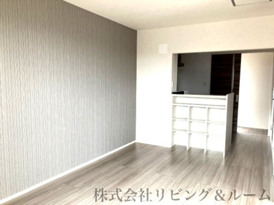 【居間・リビング】 | ロイヤルパレス知手 | 反転となります。