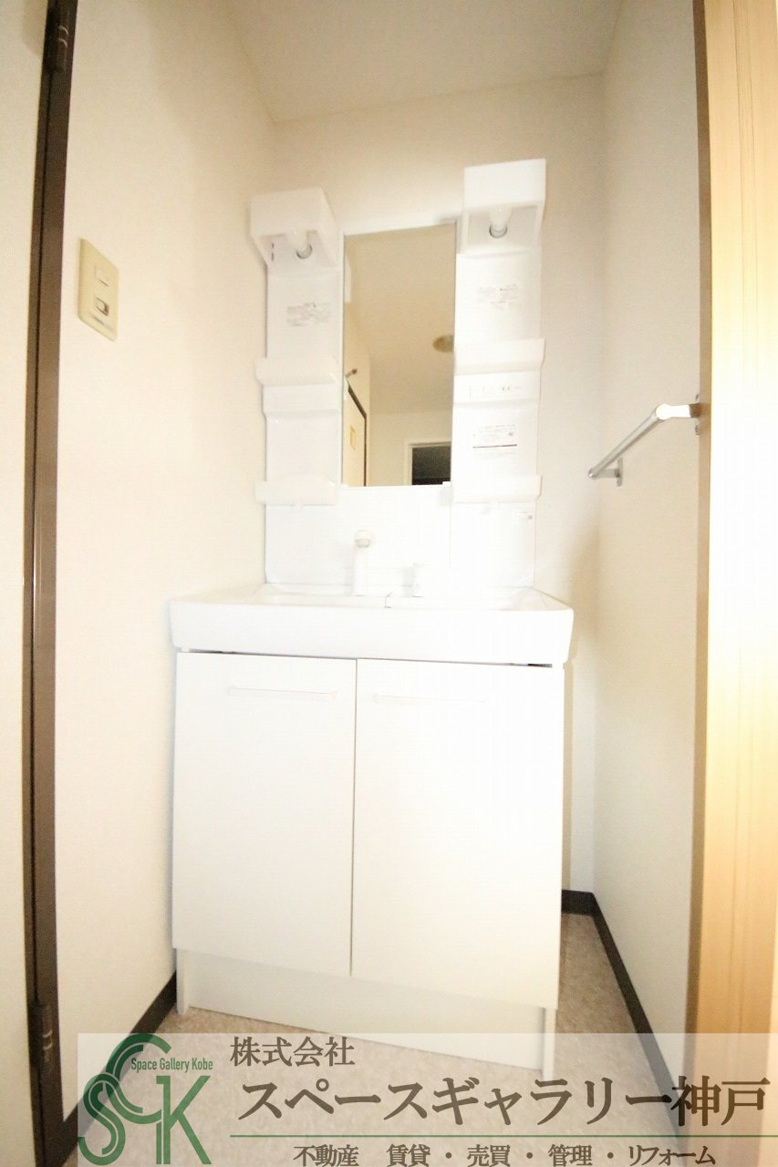 フィオーレの洗面所|※お部屋により仕様が異なる場合があります※