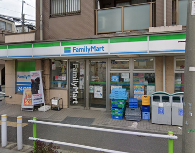 【周辺】 | レオパレスME | ファミリーマート 志村駅前通り店まで330ｍ