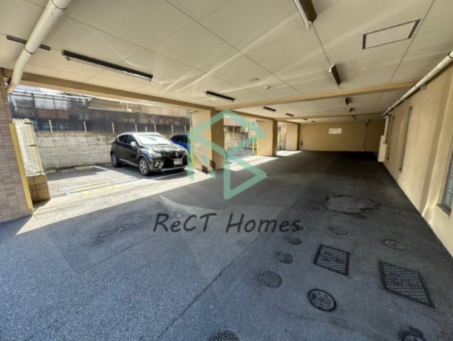 インタービレッジ船丘の駐車場