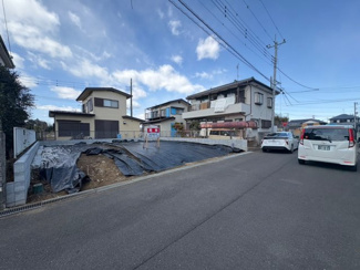 【前面道路含む現地写真】