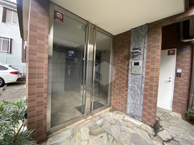 アトール永和のエントランス