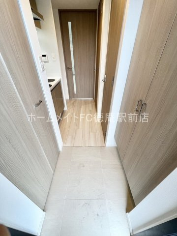 S-RESIDENCE高井田beletaの玄関