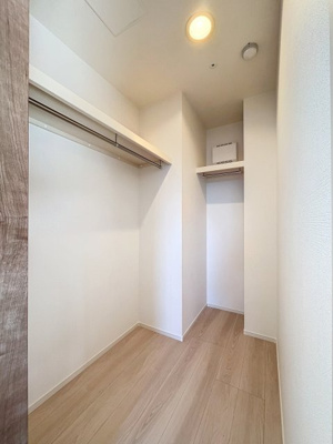 【収納】 | ＣＲＥＶＩＳＴＡ元浅草 | ウォークインクローゼット