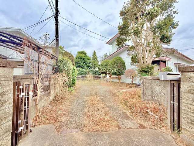 土浦市永国中古戸建の駐車場