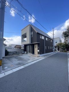 【前面道路含む現地写真】